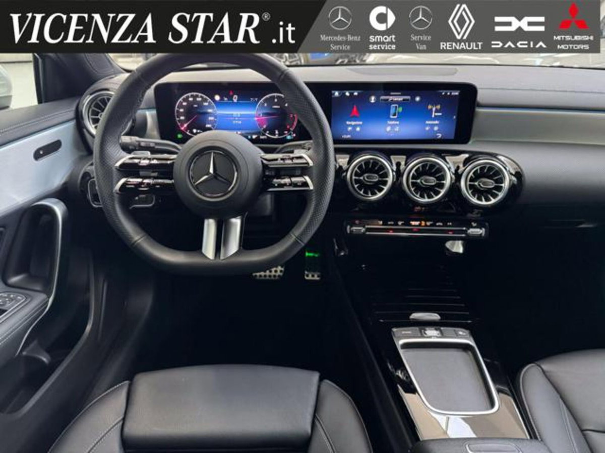 Mercedes-Benz Classe A 180 d AMG Line Premium Plus auto (9)
