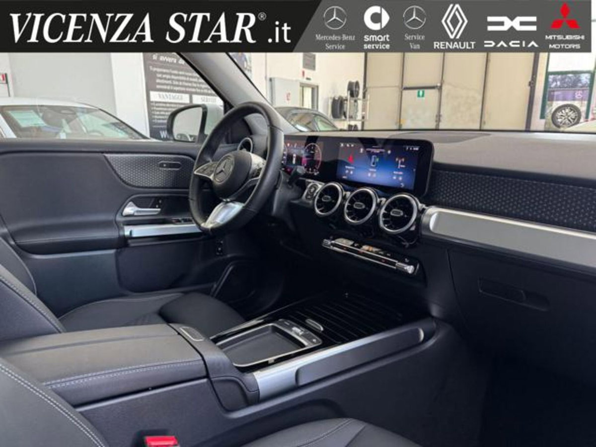 Mercedes-Benz GLB 180 d Automatic Sport (11)