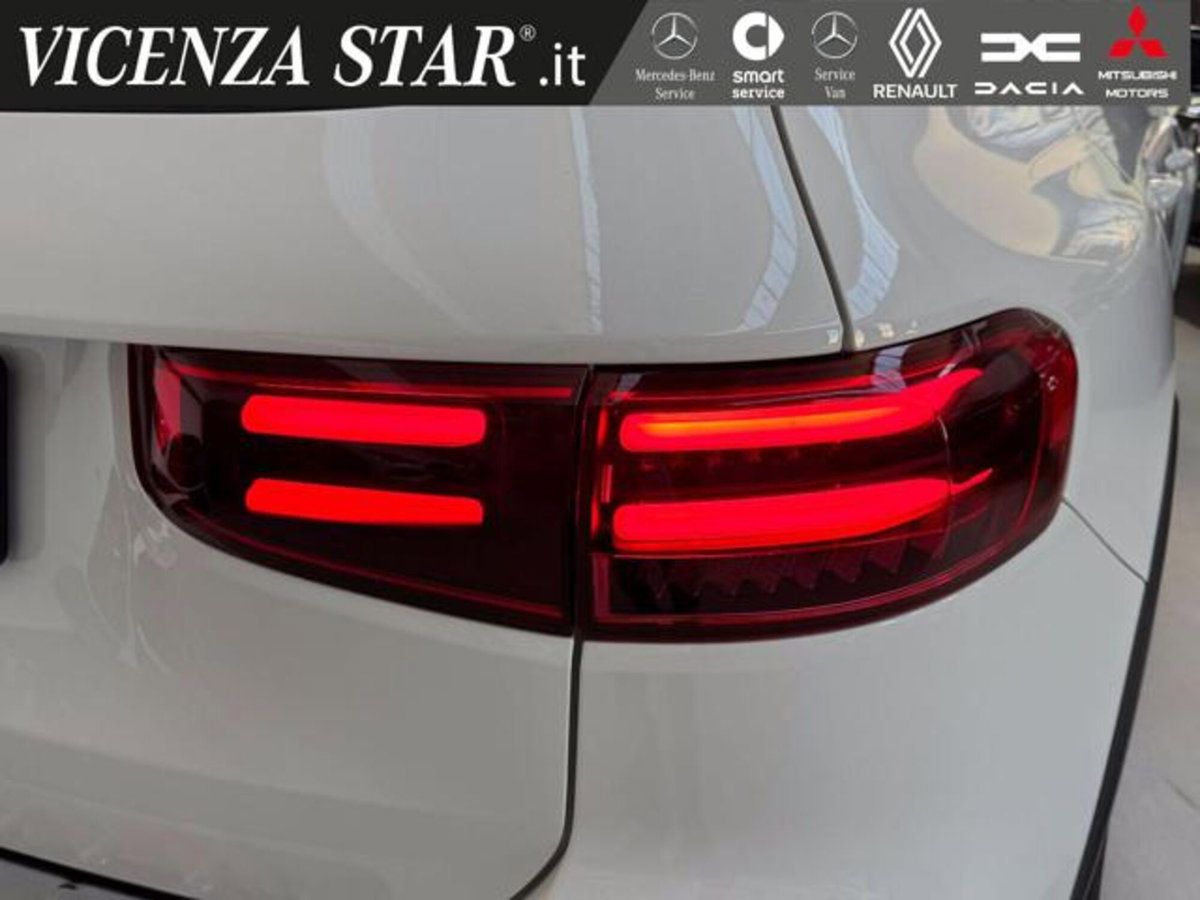 Mercedes-Benz GLB 180 d Automatic Sport (4)