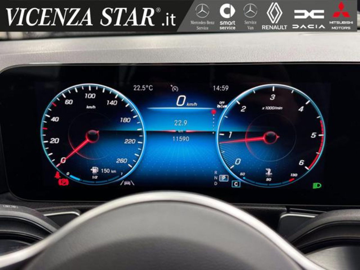 Mercedes-Benz GLB 180 d Automatic Sport (10)