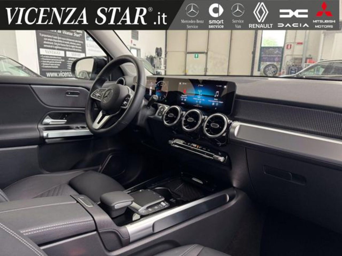 Mercedes-Benz GLB 180 d Automatic Sport (11)