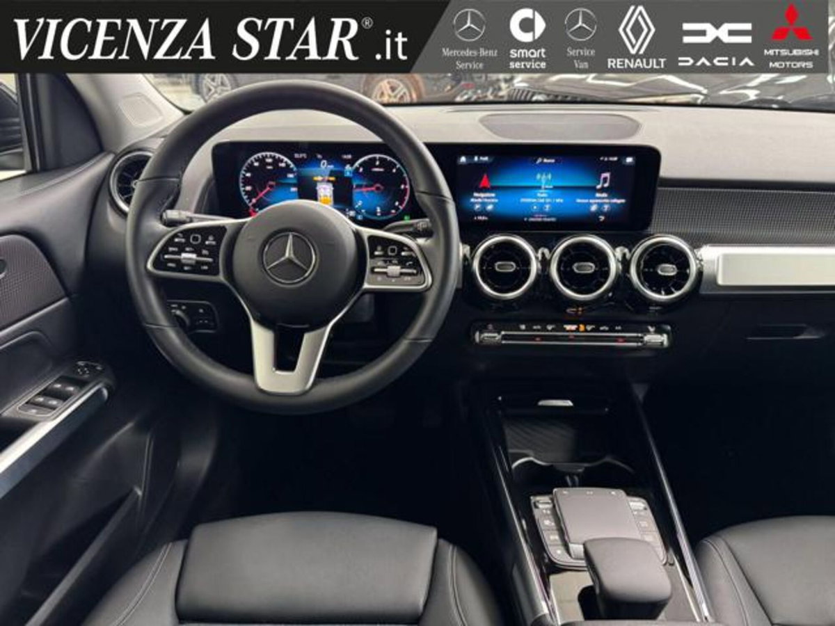 Mercedes-Benz GLB 180 d Automatic Sport (9)