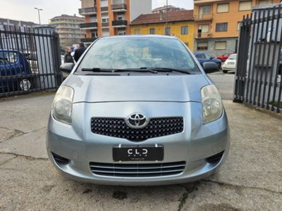 Toyota Yaris 1.0 5 porte (2)