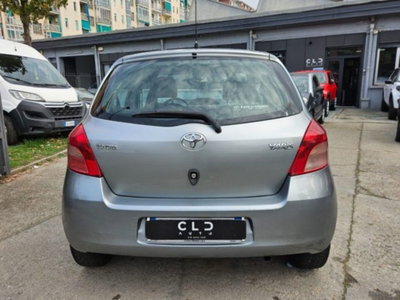Toyota Yaris 1.0 5 porte (3)