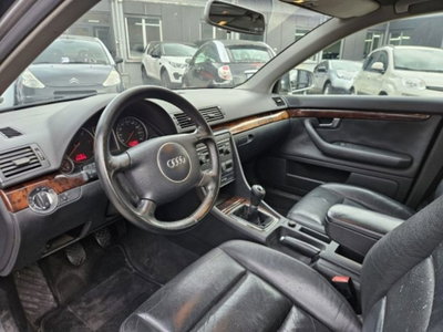 Audi A4 1.9 TDI/130 CV cat (5)