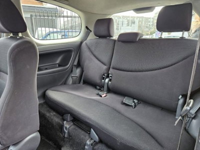 Toyota Yaris 16V cat 3 porte T Sport (7)