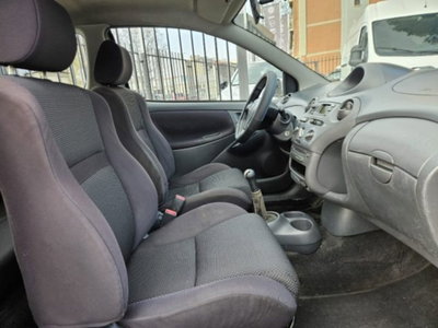 Toyota Yaris 16V cat 3 porte T Sport (8)