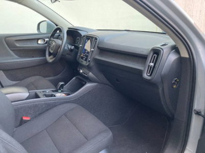 Volvo XC40 T2 Essential N1 (14)