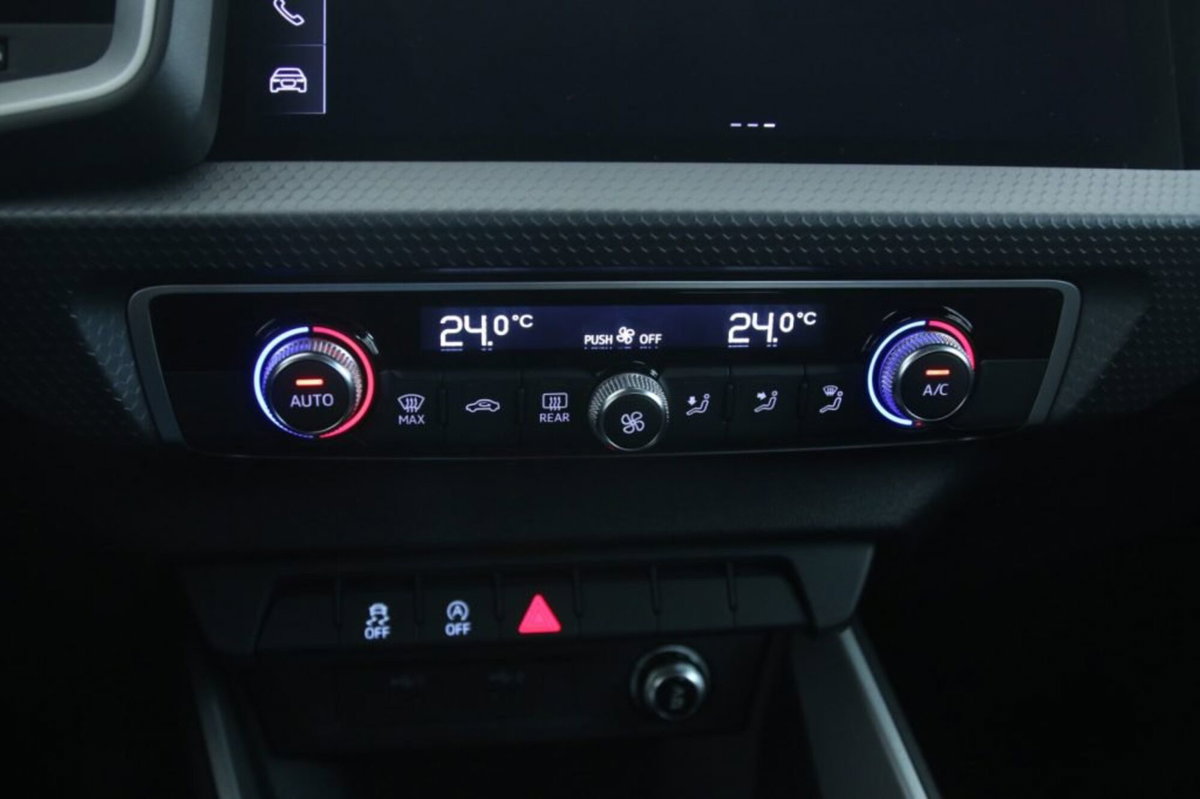 Audi A1 Sportback 30 TFSI S line edition (17)