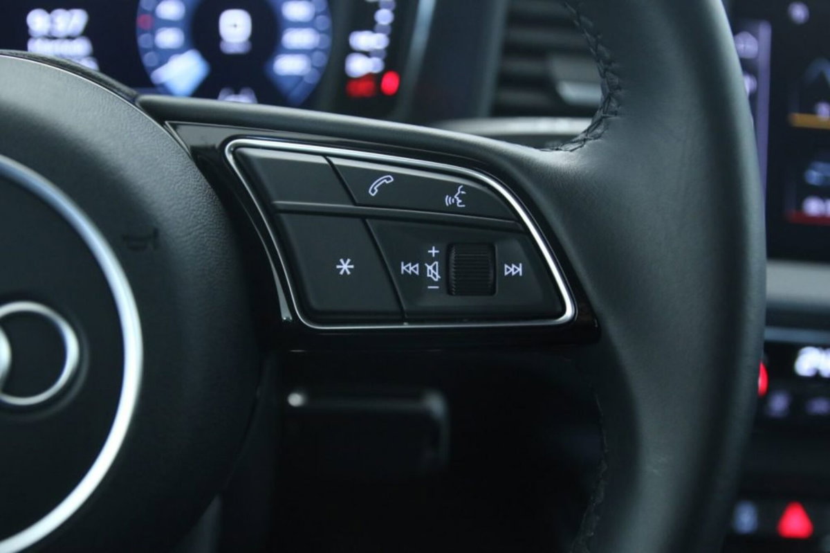 Audi A1 Sportback 30 TFSI S line edition (19)