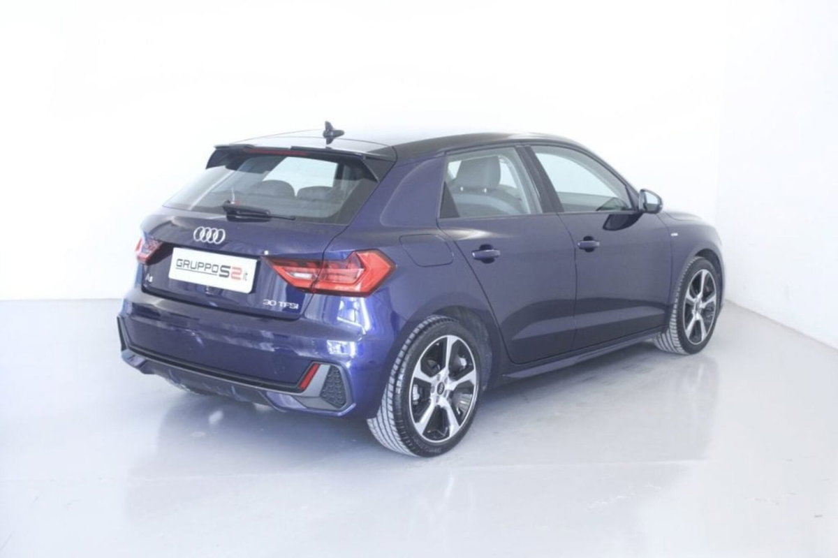 Audi A1 Sportback 30 TFSI S line edition (4)