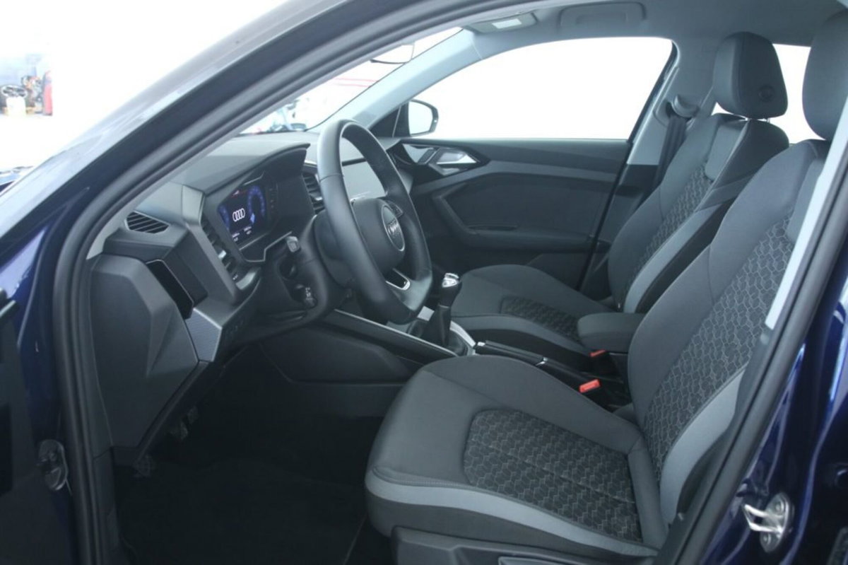 Audi A1 Sportback 30 TFSI S line edition (7)