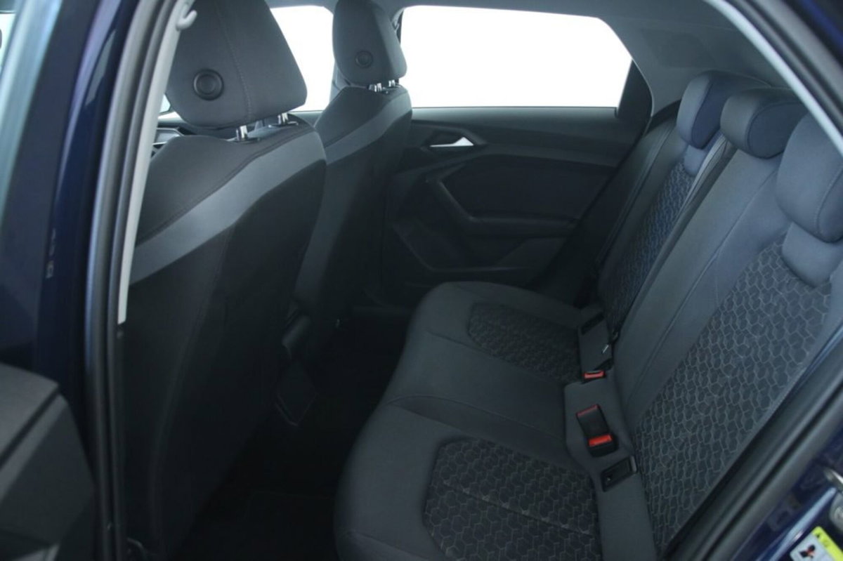 Audi A1 Sportback 30 TFSI S line edition (8)