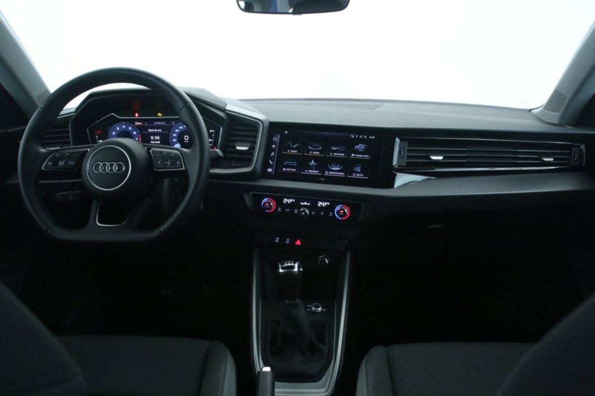 Audi A1 Sportback 30 TFSI S line edition (9)