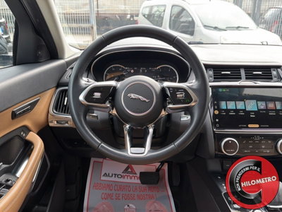 Jaguar E-Pace 2.0D I4 163 CV (17)