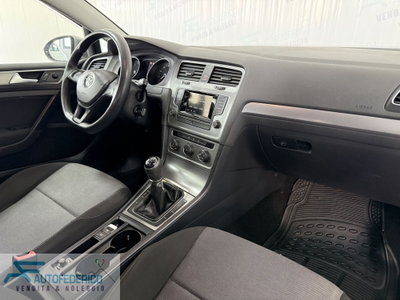 Volkswagen Golf 1.2 TSI 105 CV 5p. Trendline BlueMotion Technology (13)