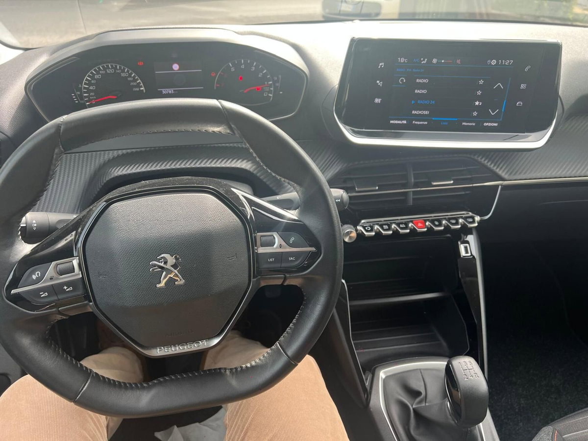 Peugeot 208 PureTech 75 Stop&Start 5 porte Active (13)