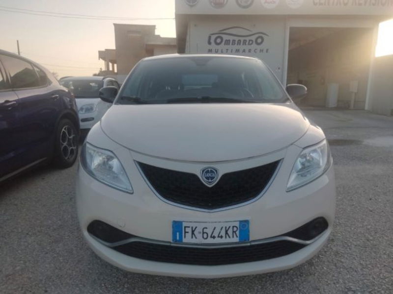 Lancia Ypsilon 1.2 69 CV 5 porte Gold