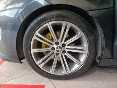 Peugeot RCZ 2.0 HDi 163CV (15)