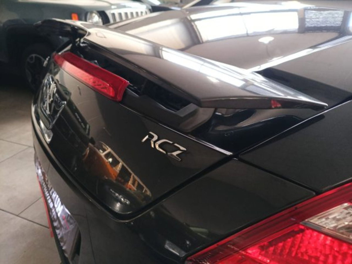 Peugeot RCZ 2.0 HDi 163CV (17)