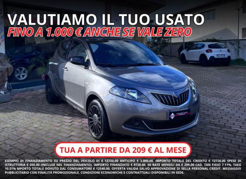 Lancia Ypsilon 1.0 FireFly 5 porte S&S Hybrid Ecochic Silver