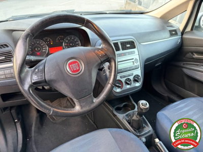 Fiat Grande Punto 1.3 MJT 90 CV 3 porte Dynamic (7)