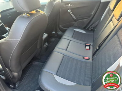 Peugeot 2008 Turbo 110 S&S Black Matt (10)