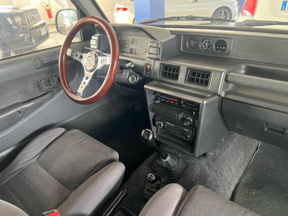 Daihatsu Feroza 1.6i cat Resin-top DX (12)