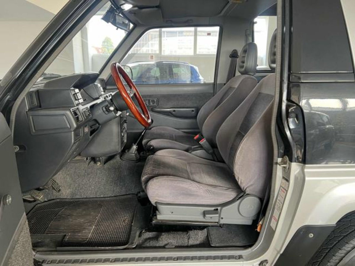 Daihatsu Feroza 1.6i cat Resin-top DX (9)