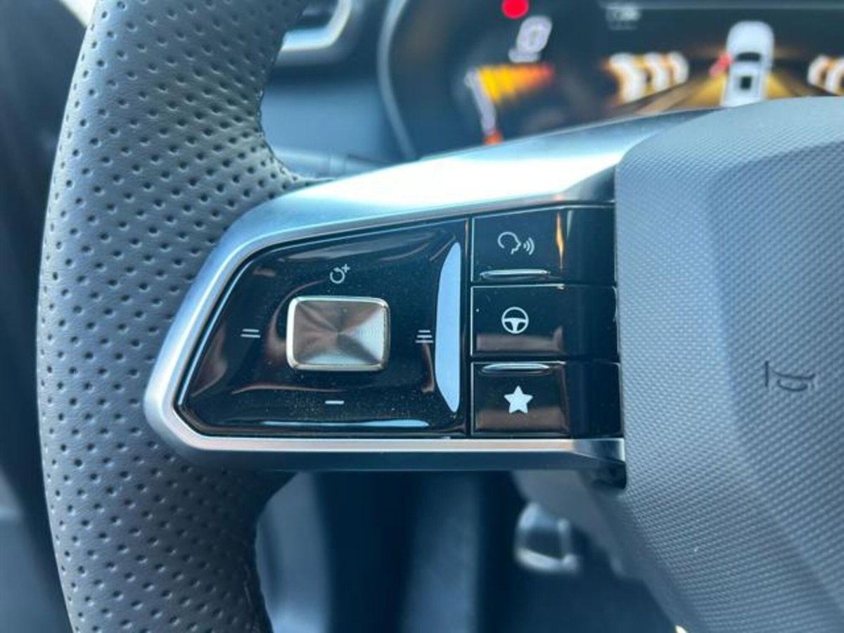 Mg ZS 1.5 hybrid+ Luxury auto (15)
