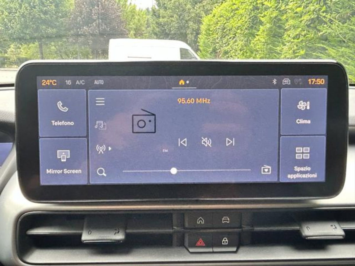 Jeep Avenger 1.2 turbo Summit fwd 100cv (18)