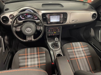 Volkswagen Maggiolino Cabrio 1.2 TSI Design BlueMotion Technology (11)