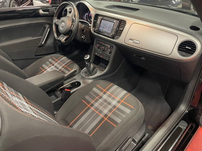 Volkswagen Maggiolino Cabrio 1.2 TSI Design BlueMotion Technology (12)