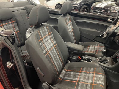 Volkswagen Maggiolino Cabrio 1.2 TSI Design BlueMotion Technology (13)