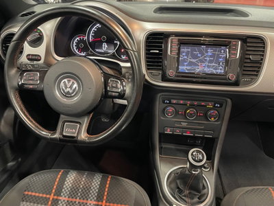 Volkswagen Maggiolino Cabrio 1.2 TSI Design BlueMotion Technology (15)