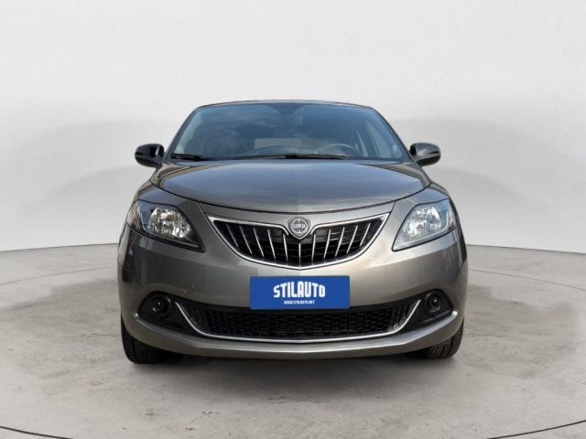 Lancia Ypsilon 1.0 FireFly 5 porte S&S Hybrid Ecochic Silver (7)
