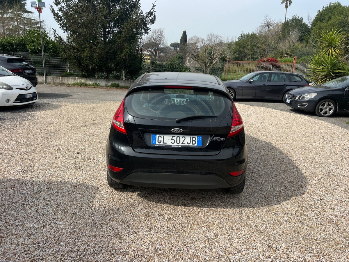 Ford Fiesta Ikon 1.2 82CV 3 porte (4)