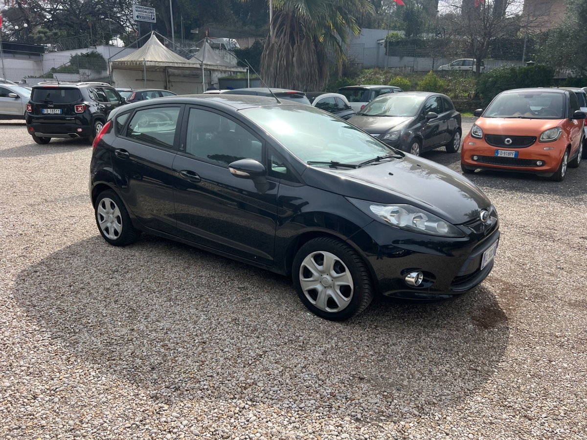 Ford Fiesta Ikon 1.2 82CV 3 porte (6)