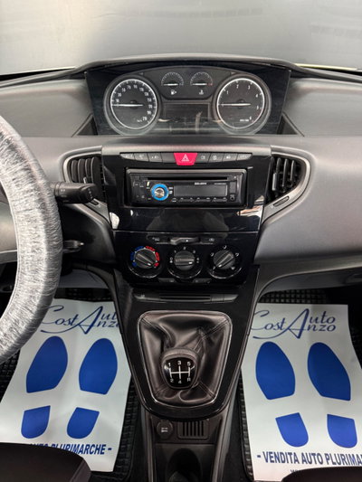 Lancia Ypsilon 1.3 MJT 16V 95 CV 5 porte S&S Platinum (12)
