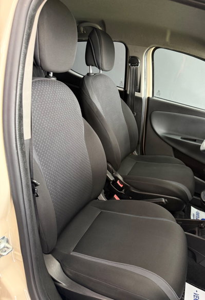 Lancia Ypsilon 1.3 MJT 16V 95 CV 5 porte S&S Platinum (15)