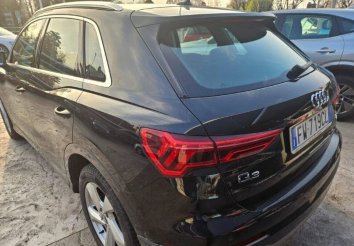 Audi Q3 40 TDI quattro S tronic S line edition (3)