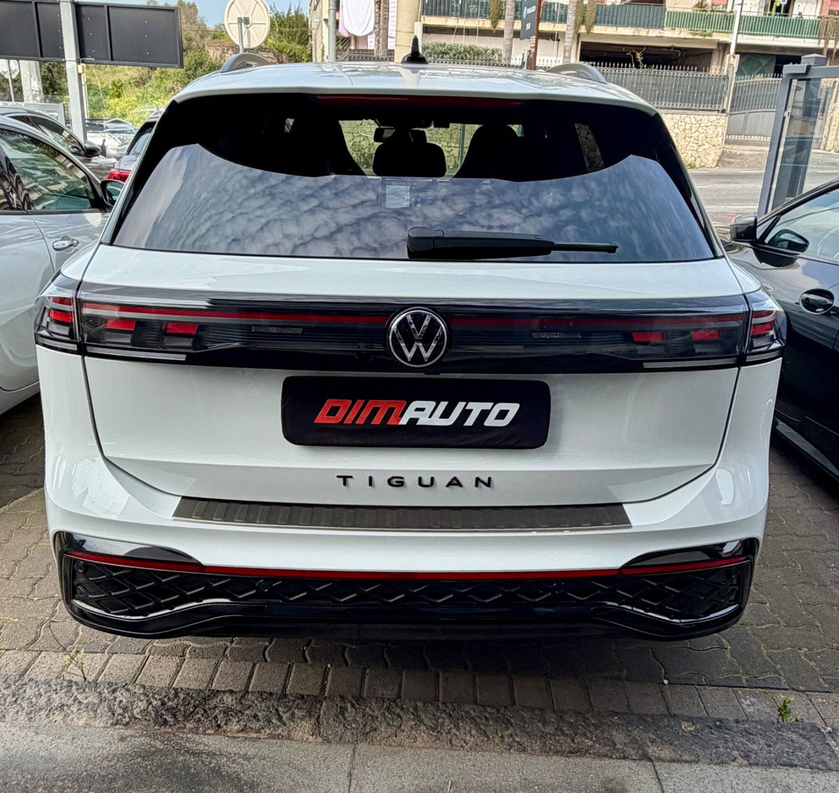 Volkswagen Tiguan Allspace 2.0 tdi R-Line 150cv dsg (8)