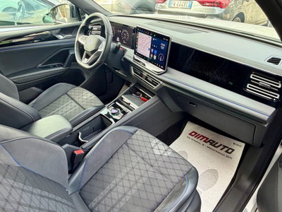 Volkswagen Tiguan Allspace 2.0 tdi R-Line 150cv dsg (9)
