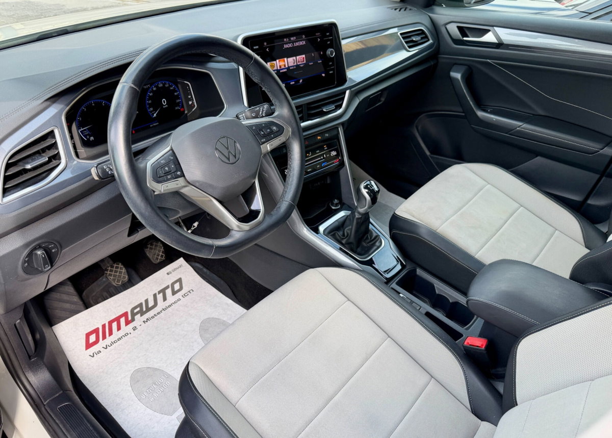 Volkswagen T-Roc 1.0 TSI Style (6)