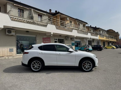 Alfa Romeo Stelvio Stelvio 2.2 Turbodiesel 210 CV AT8 Q4 Executive (5)