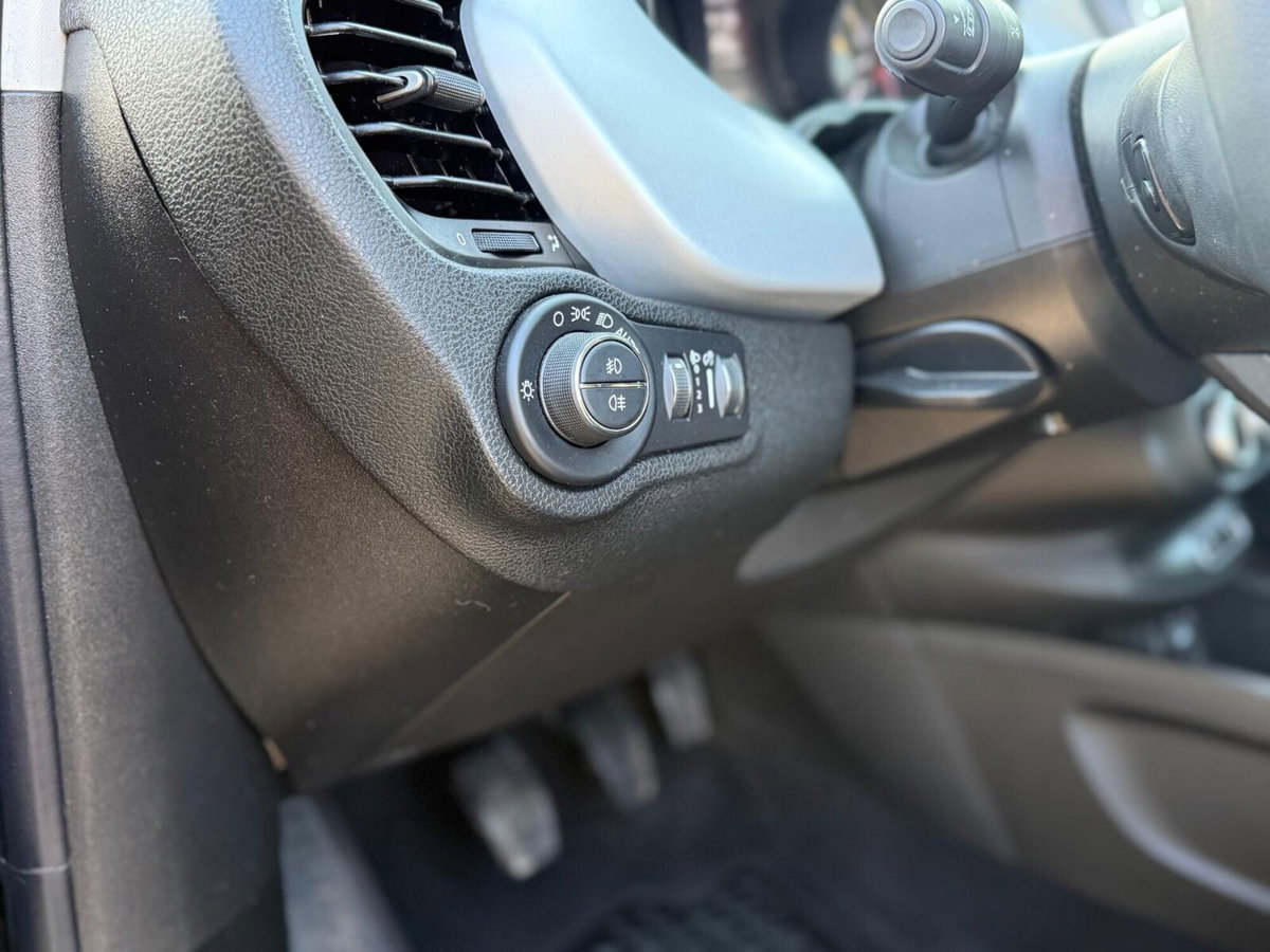 Fiat 500X 1.3 MultiJet 95 CV Yacht Club Capri (16)