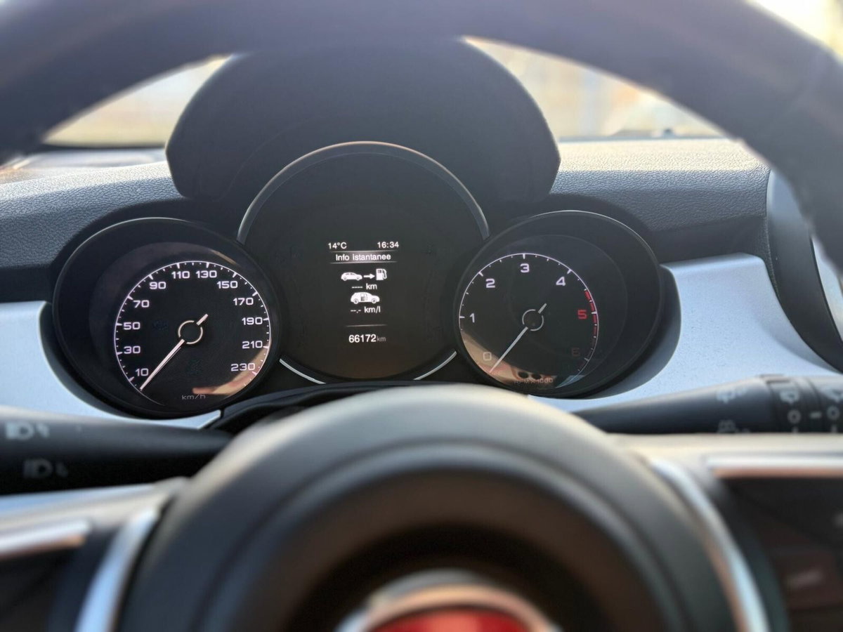 Fiat 500X 1.3 MultiJet 95 CV Yacht Club Capri (18)