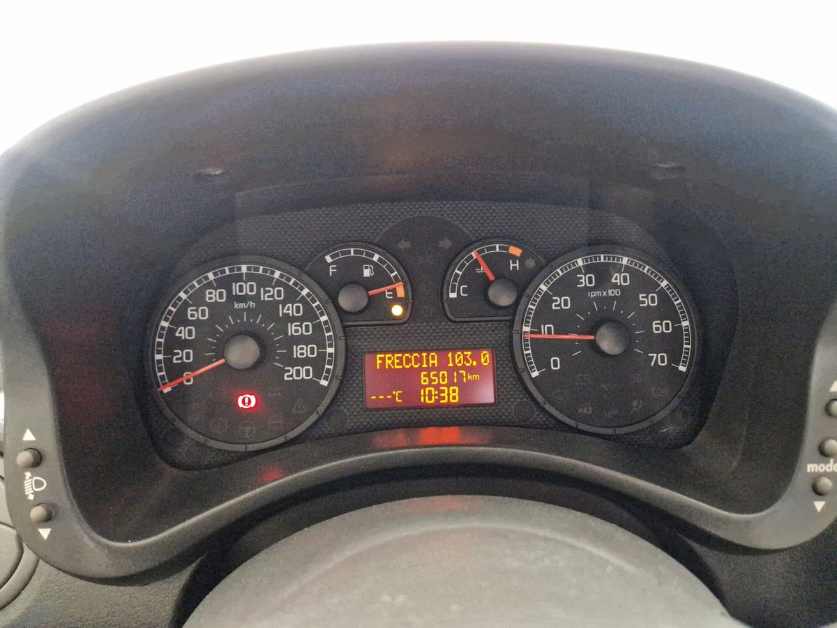 Fiat Panda 1.2 Emotion (11)