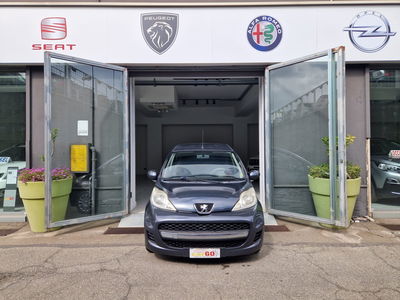 Peugeot 107 68CV 5p. Desir usata