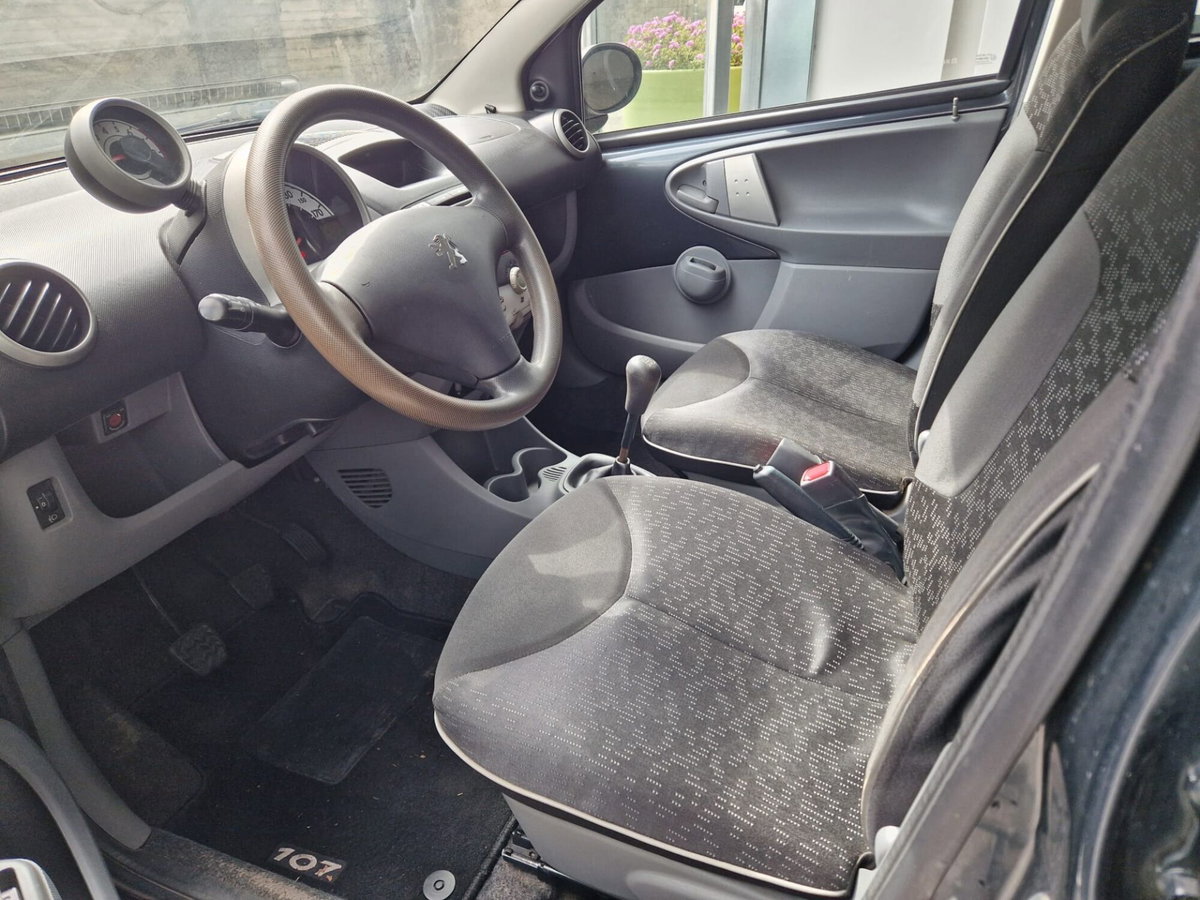 Peugeot 107 68CV 5p. Desir (5)